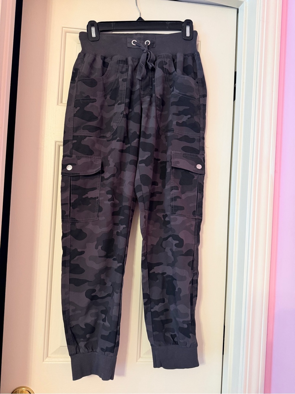 Juniors/Woman’s Camo Cargo Jogger Pants - Dark Grey